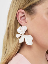 ASTRA EARRING
